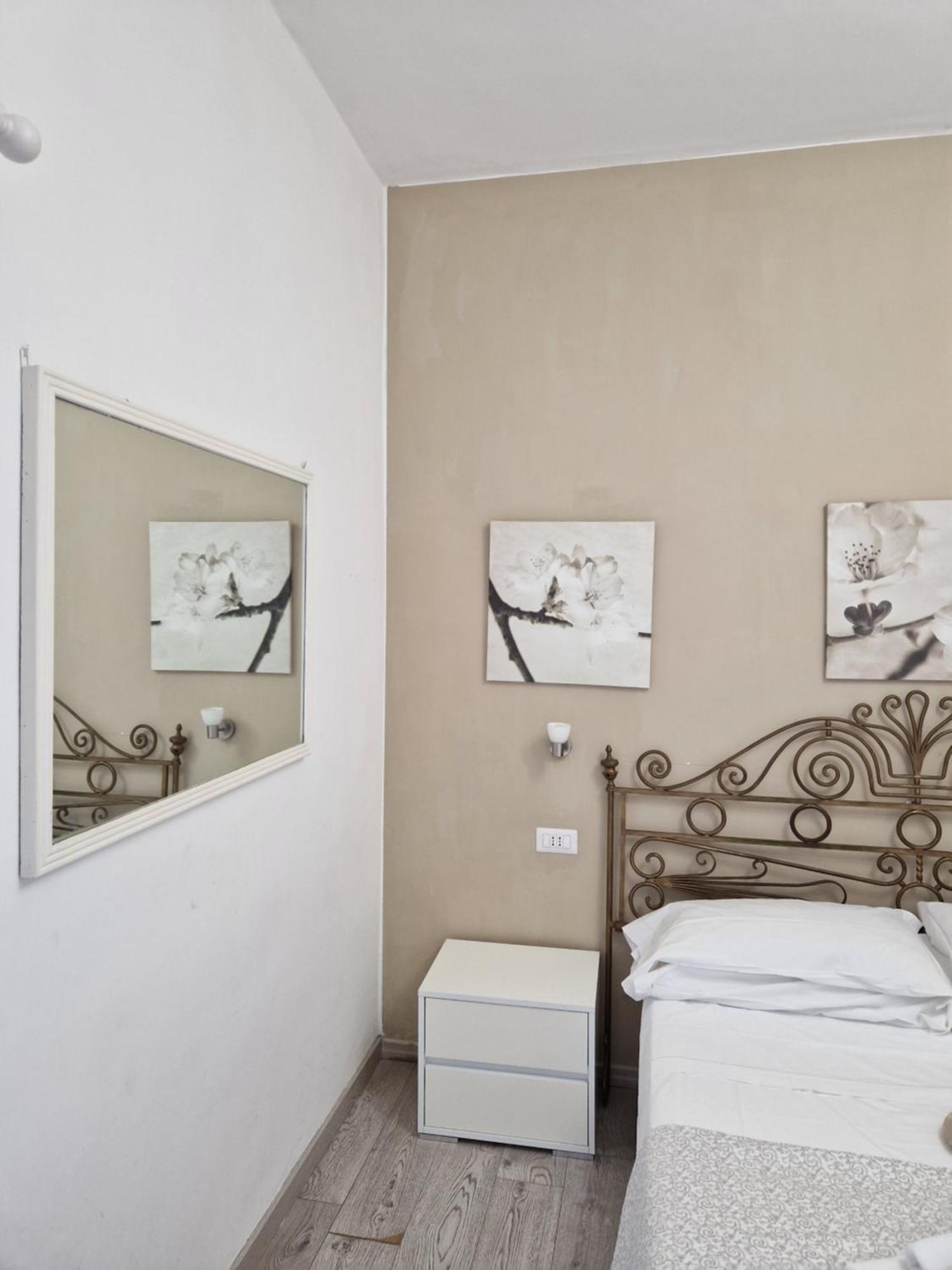 Affittacamere Cecco Rooms Ravello Bagian luar foto