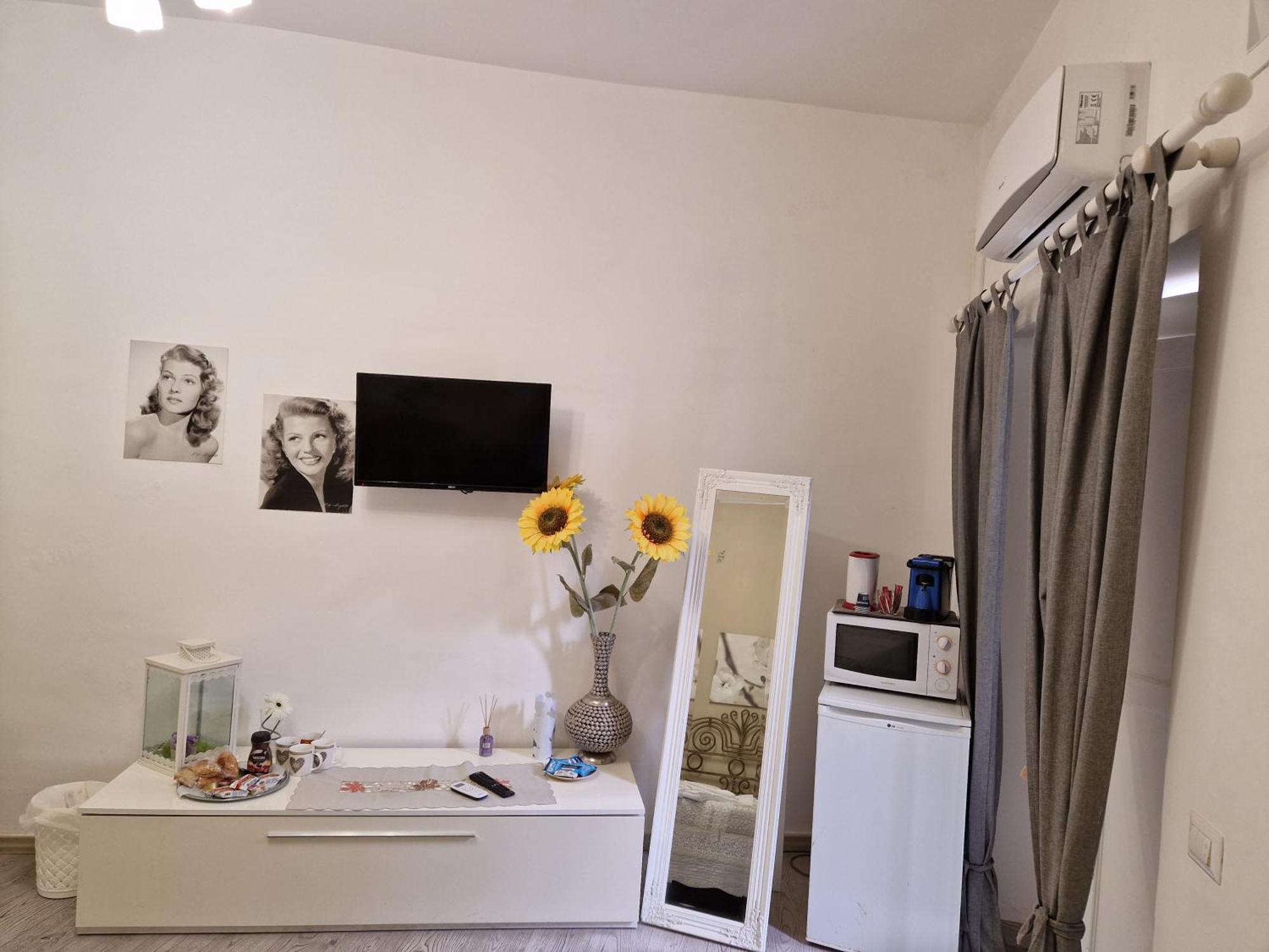Affittacamere Cecco Rooms Ravello Bagian luar foto