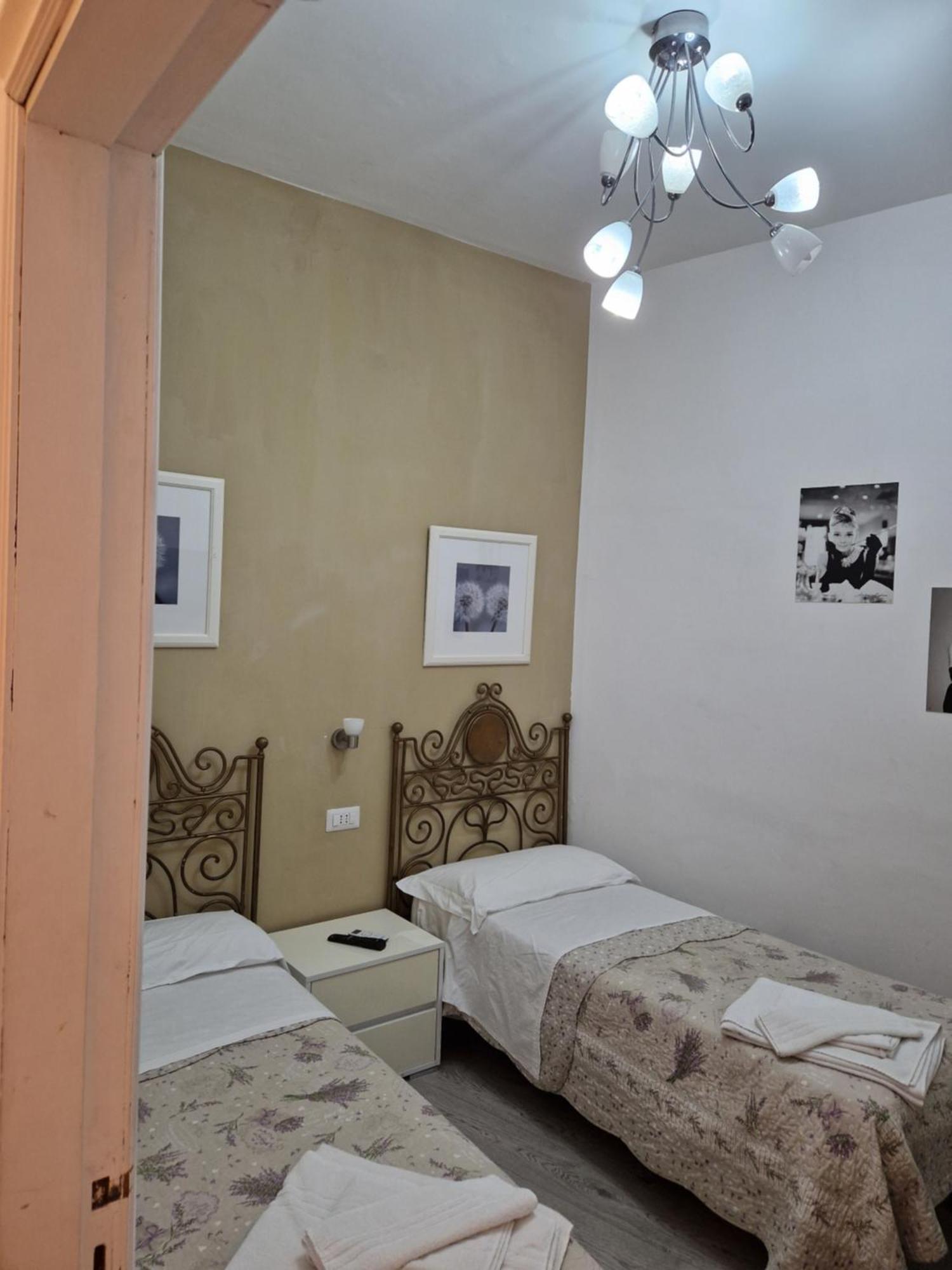 Affittacamere Cecco Rooms Ravello Bagian luar foto
